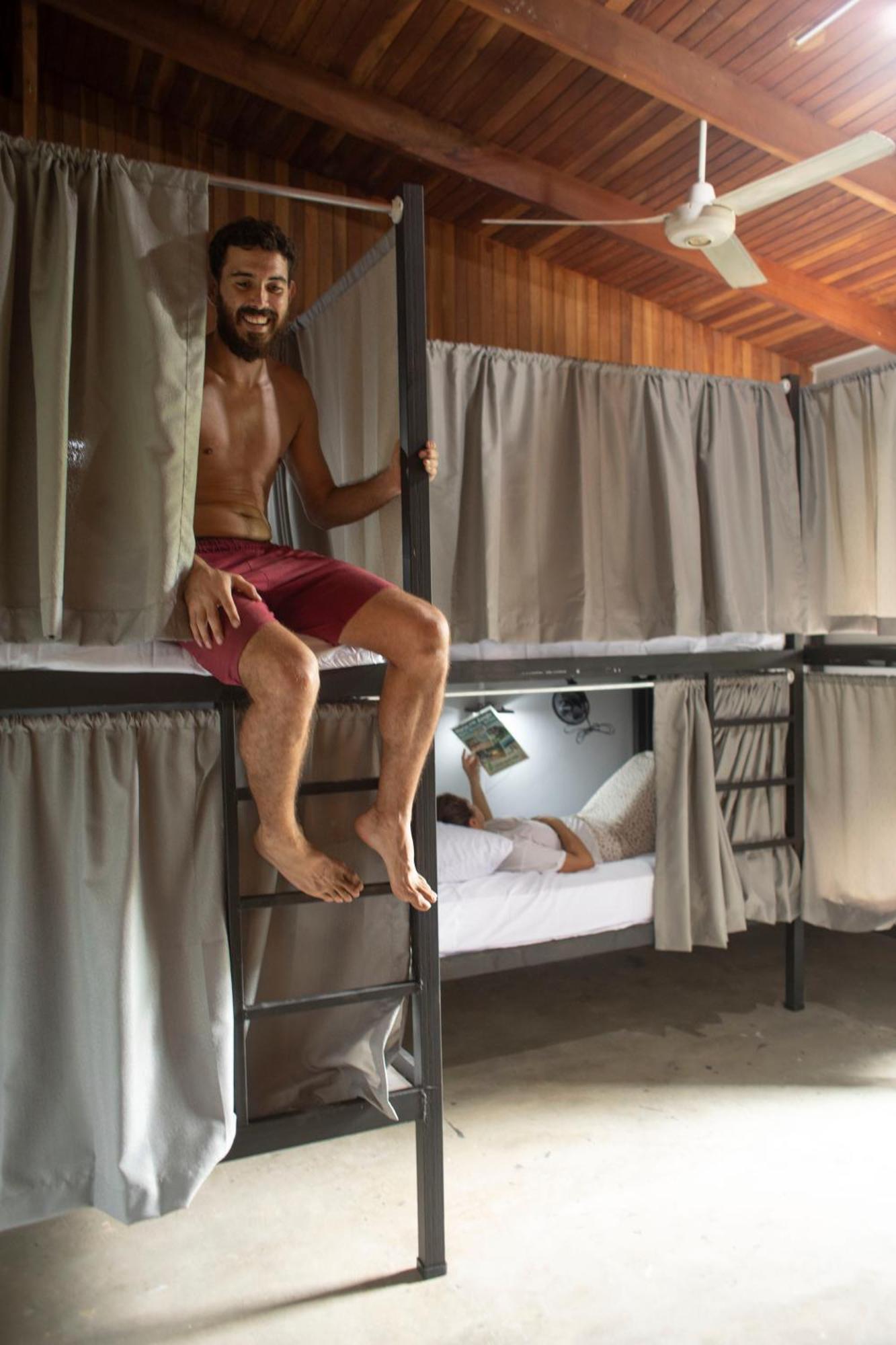 Argdivan Beach Hostel Sámara Eksteriør billede