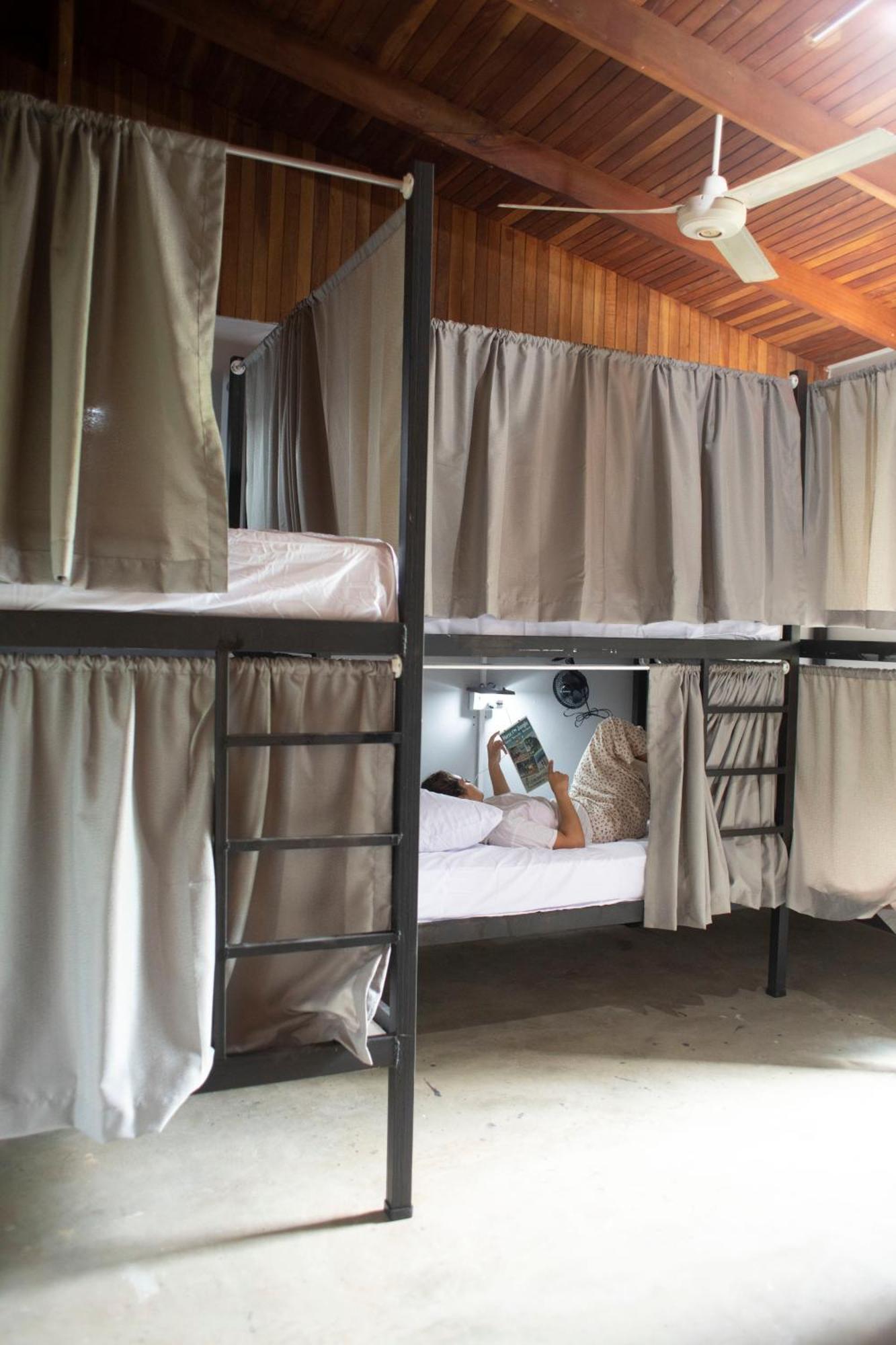 Argdivan Beach Hostel Sámara Eksteriør billede